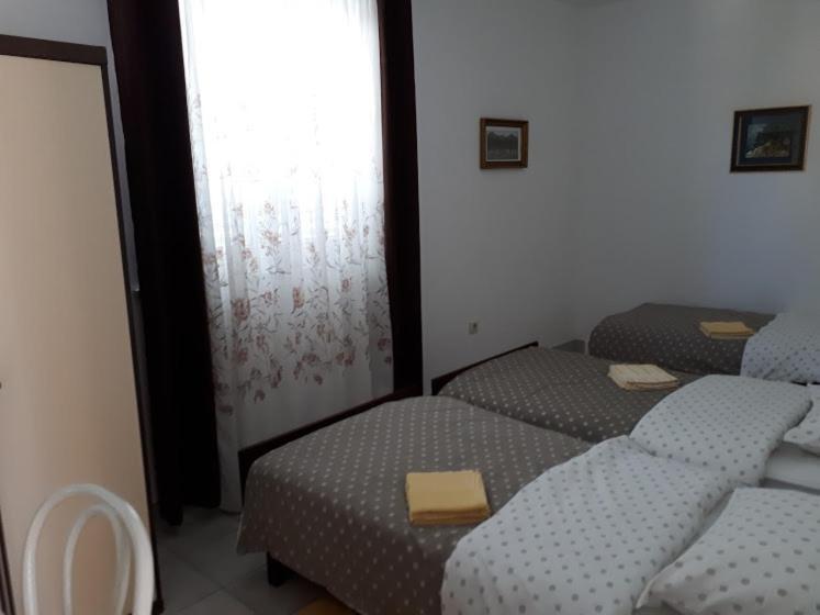 Apartments Rovis Tar-Vabriga Luaran gambar