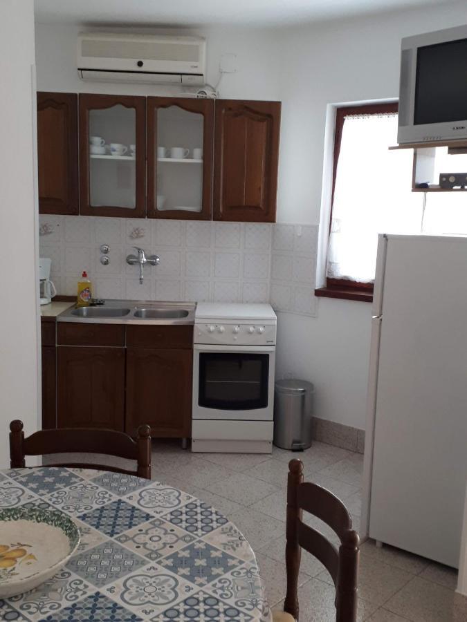 Apartments Rovis Tar-Vabriga Luaran gambar